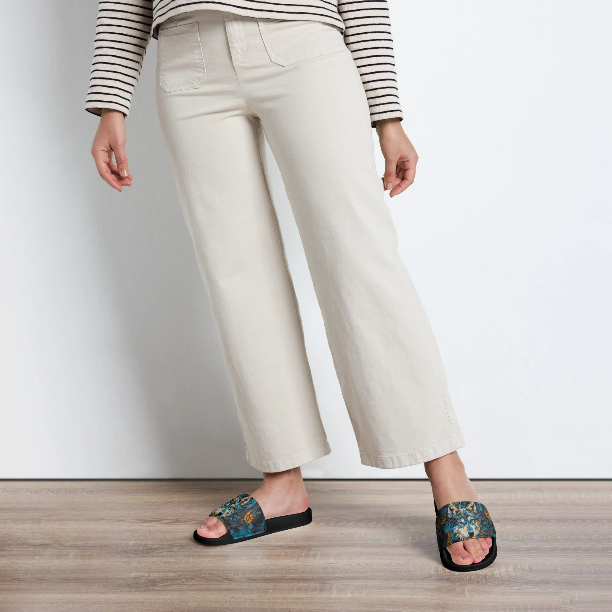 Wolf's Haven Women's slides
